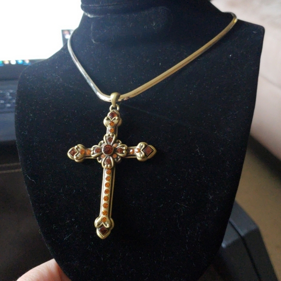 Jewelry - Cross choker Necklace